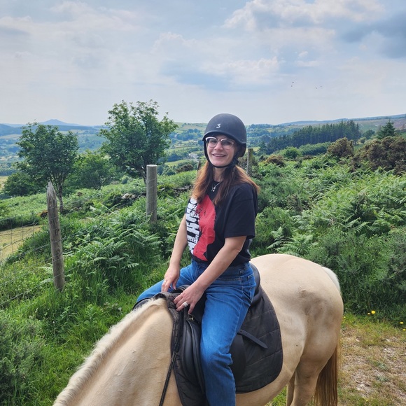 Meet your Posher, Christine - Picture 3 of 4